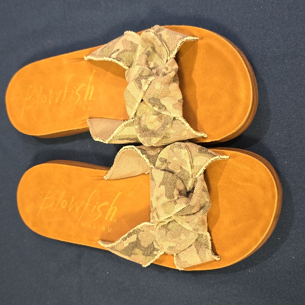 Sirena Blowfish Sandal